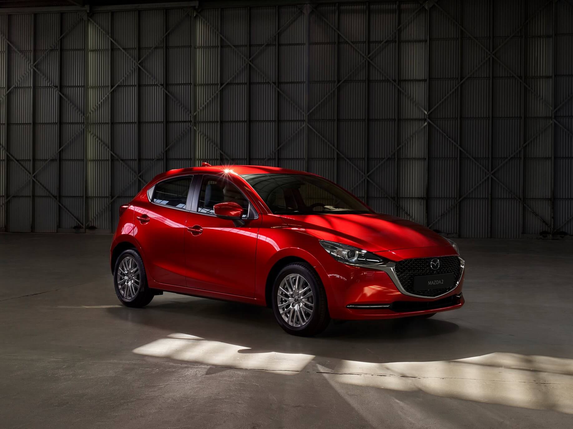 Mazda2 イギリス仕様 が販売店に到着している模様 K Blog Next